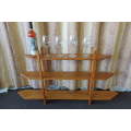 A STUNNING VINTAGE SOLID WOOD THREE-TIER "WHATNOT" DISPLAY SHELF IN GREAT CONDITION
