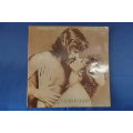 A GREAT BARBRA STREISAND AND KRIS KRISTOFFERSON "A STAR IS BORN" (1976) VINYL IN AWESOME CONDITION