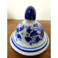 An exquisite hand painted "blue and white" Ming dynasty type porcelain ginger jar with a lid