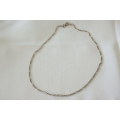 A beautiful sterling silver (925) unisex chain with a beautiful design in stunning condition