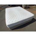 An awesome queen size "Serta pedic" bed - mattress and base set in good condition