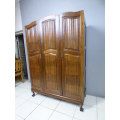 An awesome vintage solid Imbuia 3 door ball & claw wardrobe with drawers & ample space