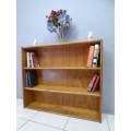 A lovely stylish wooden book case in great condition. Lovely in a study, reading room!