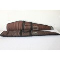Two stunning canvas rifle bags with side pockets and padding inside in very good condition - bid/bag