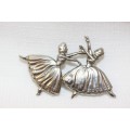 A stunning vintage "Two ballerinas dancing" cast metal brooch in beautiful condition