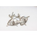 A stunning vintage "Two ballerinas dancing" cast metal brooch in beautiful condition