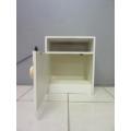 Retro white single-door bedside pedestal in great condition - lovely in any bedroom!RS17Sale
