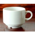 A fabulous collection of 9x white "Hotelware" porcelain tea & coffee cups in great condition - AAA