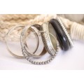 A stunning collection of 6x assorted ladies bracelets incl. silver plate, beaded & ornate vintage