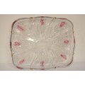 **RS17** A stunning decorative rectangle shaped glass serving platter in excellent condition.