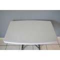 **RS17** A lovely white moulded plastic occasional table with metal legs. Very versatile table!