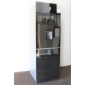 **RS17** A Hisense 323 litre mirror-front upright fridge-freezer combo with water dispenser