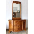 A stunning and beautifully made antique walnut Art Deco dressing table with a bevelled glass mirror