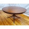 A wonderful claw footed round dining table (138cm x 76cm). Xmas sale