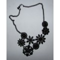 Cosutume Jewellery Item - Stunning Ladies Necklace