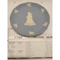 Small 18-5 cm diameter Wedgwood blue plate.