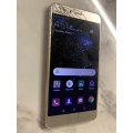 P10 Lite 32GB *Glass Cracked*