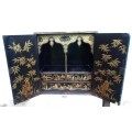 RARE 17/18 CENTURY CHINESE JAPANNED CHINOISERIE LACQUER CABINET