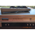 Samsung VHS Video Cassette Recorder Player With Remote