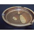 `The Potter`Interesting Ostrich Foot Print Pottery Ashtray