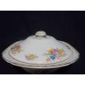 Beautiful John Maddock and Sons Ivory ware Collection Casserole with Lid
