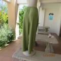 Get noticed in this cool pear green elasticated pants with side pockets - Size 46 - Very Good