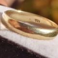 9CT YELLOW GOLD BAND