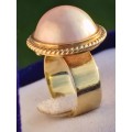 Mabe Pearl 7MM Band 9ct Gold Ring