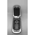 Retro Flip Phone - Motorola V975