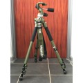 Manfrotto 055NAT Tripod Aluminium Green with Manfrotto Head 141RCNAT, 3-Way Head , Made in Italy