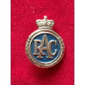 Original RAC `Royal Automobile Club membership` lapel badge / Pin from the 60s