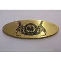 VINTAGE BRASS PLAQUE DEPICTING A ROOSTER AND BUCKS