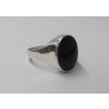 AN AWESOME SOLID STERLING SILVER GENTS RING WITH BLACK ONYX LOOK INSET ...REAL COOL !!