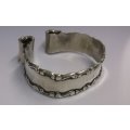 A COOL OLD HALLMARKED STERLING SILVER "BIG RING" TURNED BANGLE WITH SCROLL TYPE ENDS ...MUST SEE !!