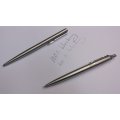 AN AWESOME VINTAGE PARKER ROLLERBALL PEN AND PACER SET ...BOTH WORKING 100%....GREAT QUALITY !!