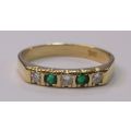 R 10 000 VALUE !!! A SPECTACULAR VINTAGE 18 CARAT GOLD RING SET WITH EMERALDS AND DIAMONDS ...WOW !!