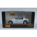 A SPORTY 1:39 SCALE DIE CAST METAL MODEL OF THE DODGE VIPER BY MAISTO...SPECIAL EDITION !!!