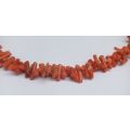 GREAT FIND !! A STUNNING VINTAGE GENUINE CORAL NECKLACE WITH 9CT GOLD CLASP !! WOW !!