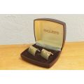 A HIGH CLASS VINTAGE GOLD PLATED PAIR OF SOLID SILVER DESIGNER CUFFLINKS IN BOX !! WOW !!