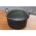 AN OLD POT WITH COPPER CONTENT - BURNT BLACK BY OPEN FIRE - FROM A FARM...KOM KYK