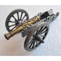 Model Cannon Napoleonic 1806 Replica Made by DENIX Spain 170 mm x width: 100 mm Weight: 0.5 kg