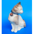 Nao By Lladro Cat/Kitten Seated Figurine " All Decked Out" #0492 Retired - Made In Spain