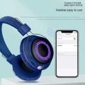 Comfortable Wearing Wireless Bluetooth 5.3 Headphones With LED Light