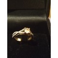Ladies wedding/Engagement diamond Ring 18K gold