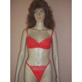 *** SALE *** ESCORA RED LACE BRA SET - MADE IN WEST GERMANY - SIZE - 76 C / TANGO - SMALL