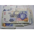 Bargain RSA notes: Nice EF grade 24 x Gill Marcus R100 notes. Bid per note.