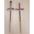 Pair of Patentado Ryc Spanish Decorative Display Swords (Length 47cm)