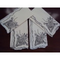 4 Madeira large cotton serviettes, contrast embroidery, scallop edge - Vintage VGC