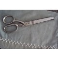 Vintage Mundial Brazil heavy dressmaking scissors 23cm long