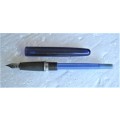 PARKER `FRONTIER` FOUNTAIN PEN - DATE CODE IE - 1984 - BLUE  IN VERY GOOD CONDITION